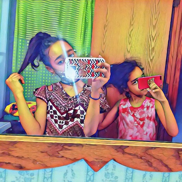 Meet your Posher, Abriella - Picture 1 of 1